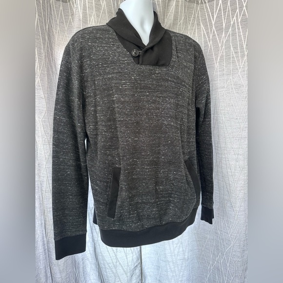 Old Navy Collared Sweater w/Single Button Closure @ Collar Black/Grey, Mens Med. - Picture 9 of 11